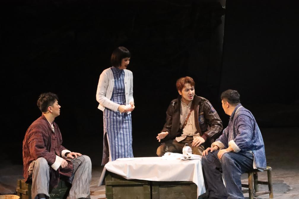 再现“血与火铸造的友谊” 话剧《寻找“杜立特”》在浙江衢州首演