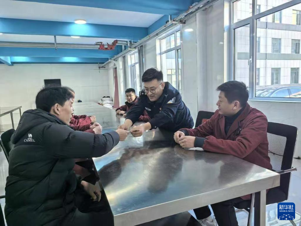 辽宁全面推行居住证“立等可取” 办理时间压缩至5至20分钟